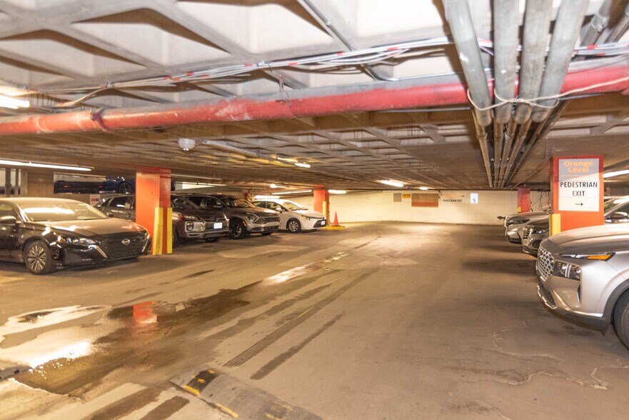 More Photos Of 101 W Fayette St, Baltimore Apartments For Sale