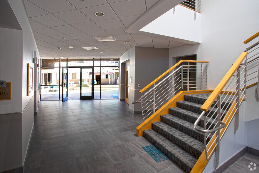 More Photos Of 2231 Rutherford Rd, Carlsbad Office For Lease