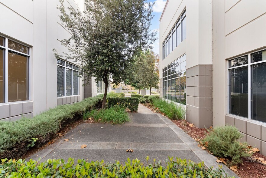 More Photos Of 809-837 Corporate Way, Fremont Office For Sale