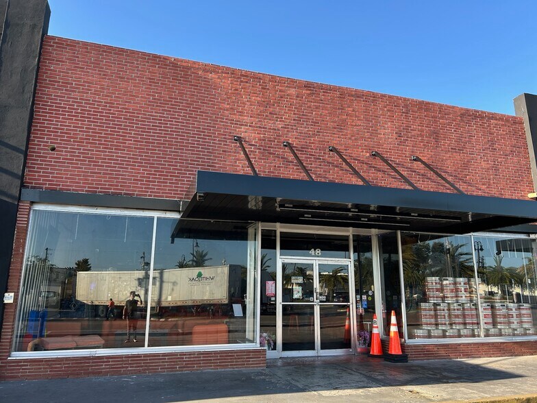 More Photos Of 40-60 E 5th St, Apopka Storefront For Lease