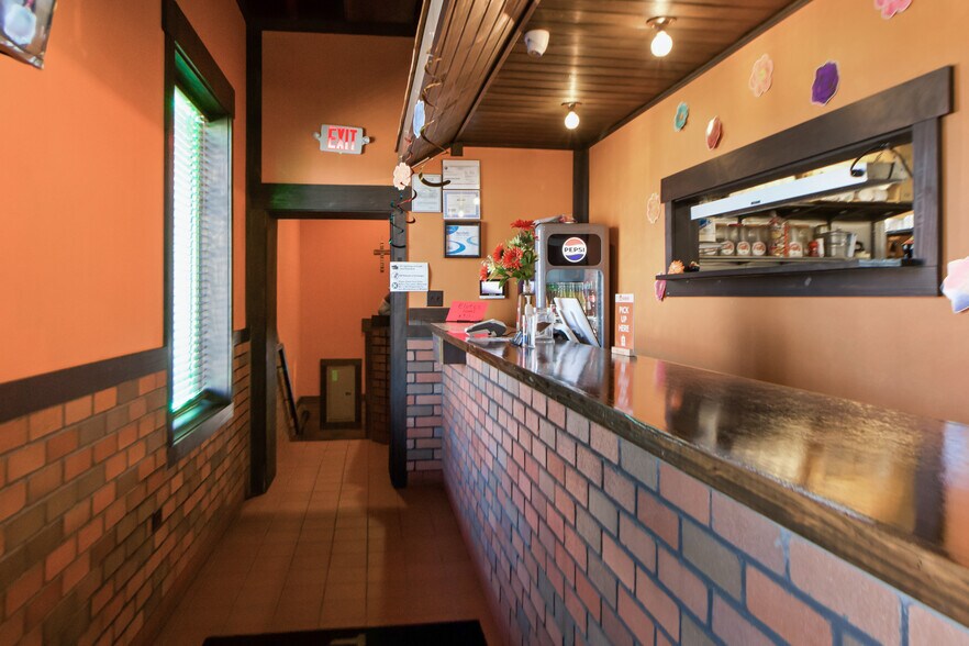 More Photos Of 3634 Central Ave, Lake Station Fast Food For Sale