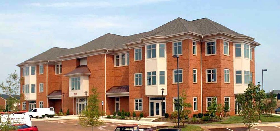 More Photos Of 46161 Westlake Dr, Sterling Office For Sale