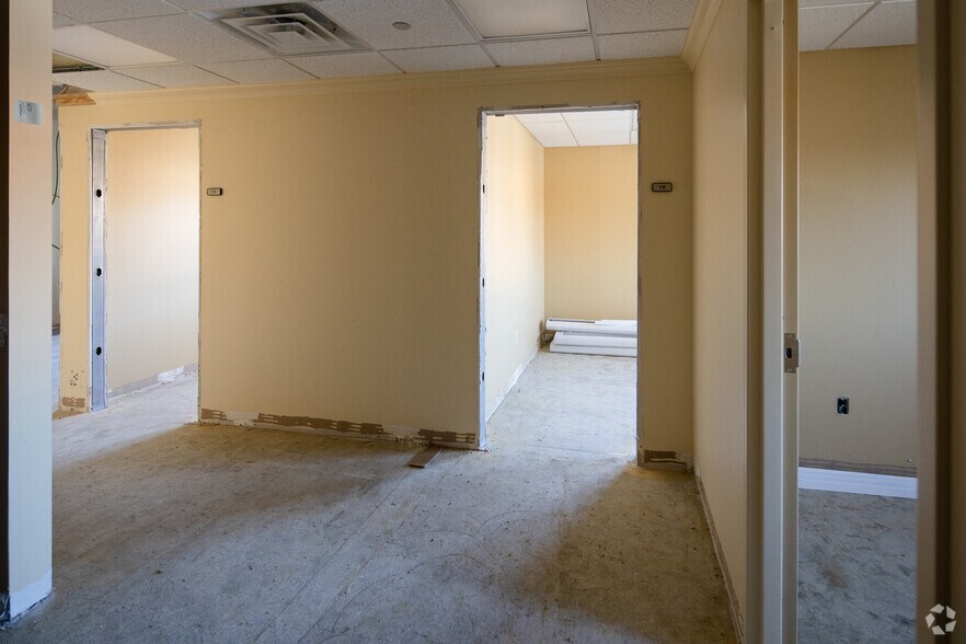 More Photos Of 234 Industrial Way, Eatontown Medical For Lease