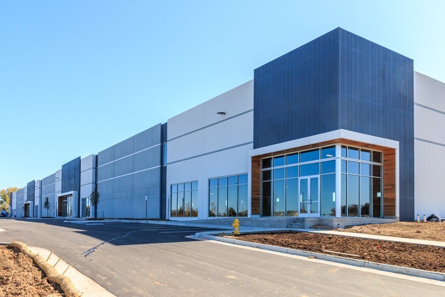 Primary Photo Of 900 E 128th Ave, Thornton Warehouse For Lease