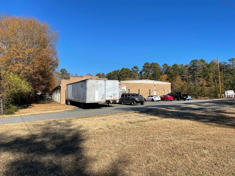 More Photos Of 304-306 E Jenkins St, Dallas Manufacturing For Sale