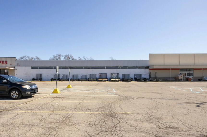More Photos Of 1450 N Eaton St, Albion Storefront For Lease