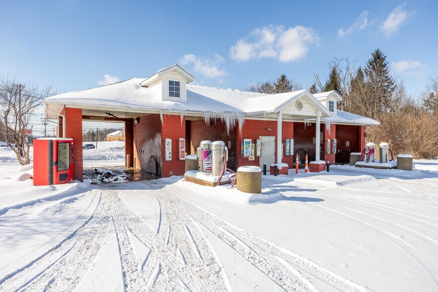 More Photos Of 247 W Aurora Rd, Northfield Carwash For Sale