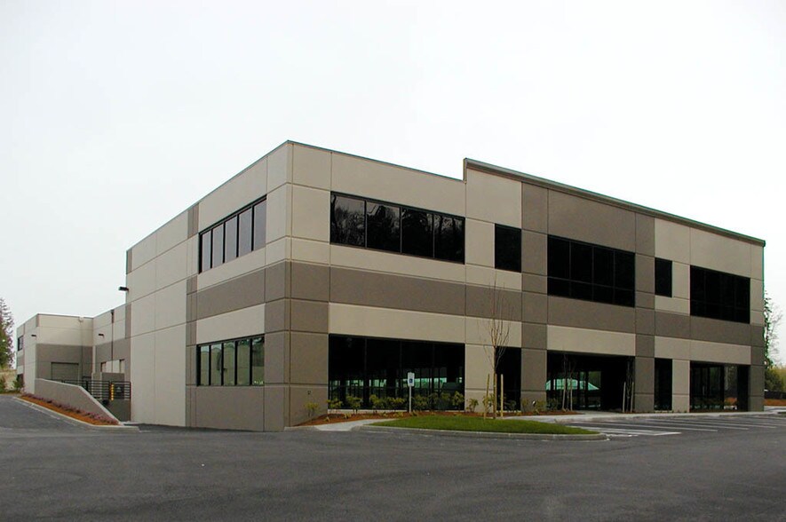 More Photos Of 12125 Harbour Reach Dr, Mukilteo Light Manufacturing For Lease