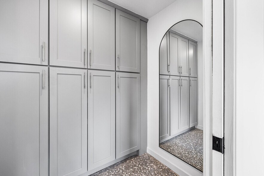 More Photos Of 3055 Future St, Los Angeles Apartments For Sale