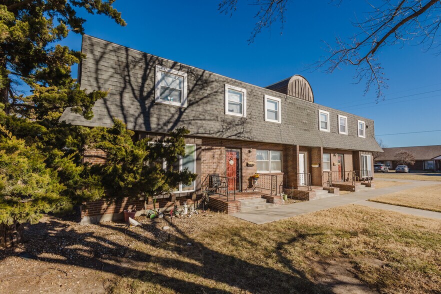 More Photos Of 3102 Sierra Pky, Hutchinson Apartments For Sale