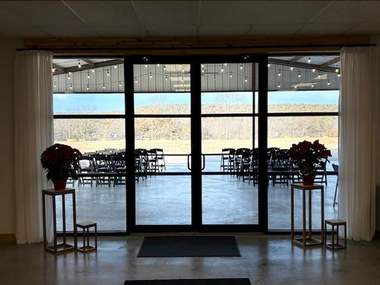 More Photos Of 1212 Packing House rd, Graham Flex For Sale