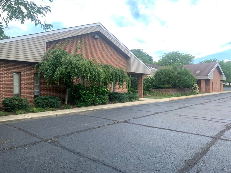 More Photos Of 4790 Douglas Cir, Canton Medical For Lease