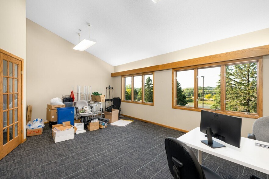 More Photos Of 7815 Telegraph Rd, Bloomington Office For Sale