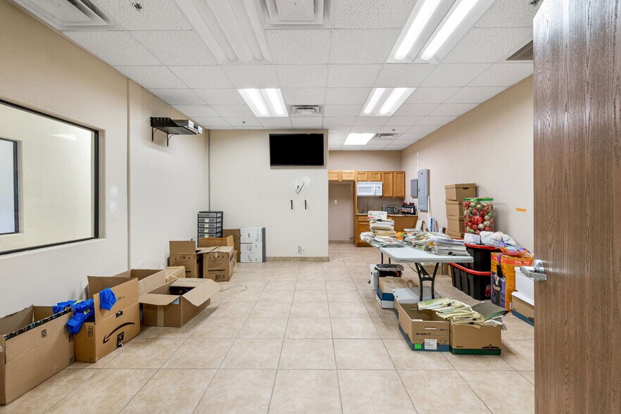 More Photos Of 72203 Adelaid St, Thousand Palms Industrial For Sale