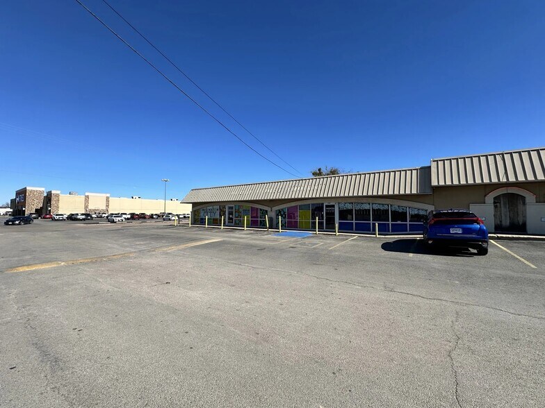 More Photos Of 4603-4621 S 14th St, Abilene Unknown For Lease