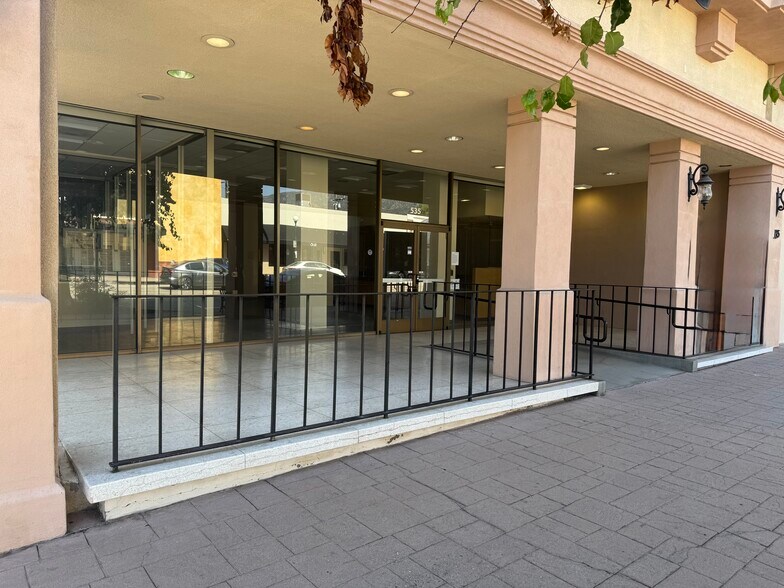 More Photos Of 525-535 S Myrtle Ave, Monrovia Storefront Retail Office For Lease