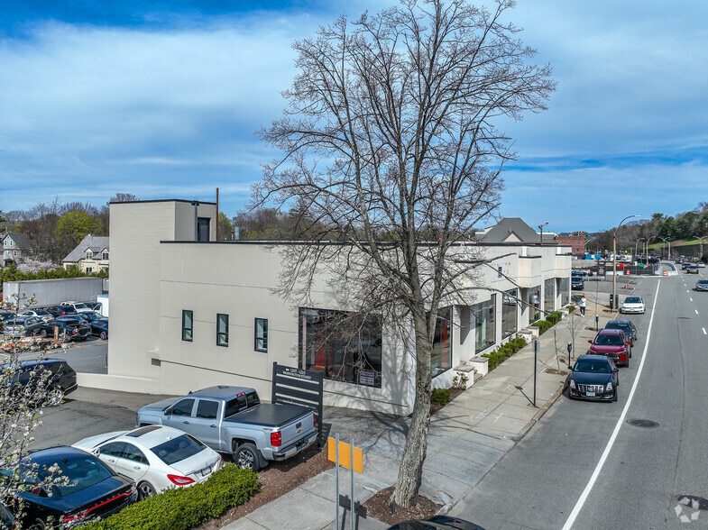 More Photos Of 1199-1209 Washington St, Newton Storefront For Lease