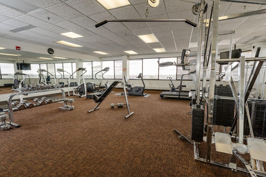 More Photos Of 7666 E 61st St, Tulsa Office For Sale