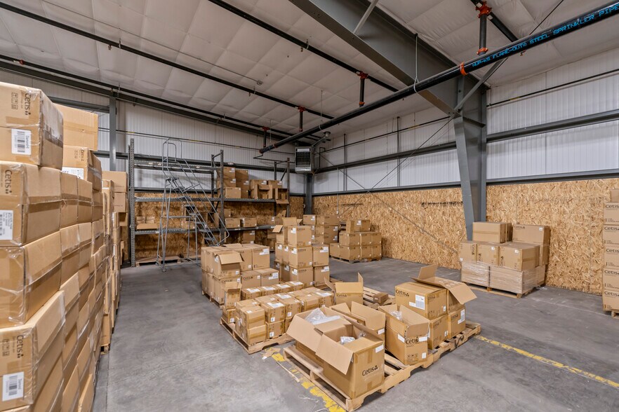 More Photos Of 4985 N 30th St, Colorado Springs Manufacturing For Sale