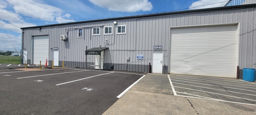 More Photos Of 2200 Three Lakes Rd SE, Albany Manufacturing For Lease