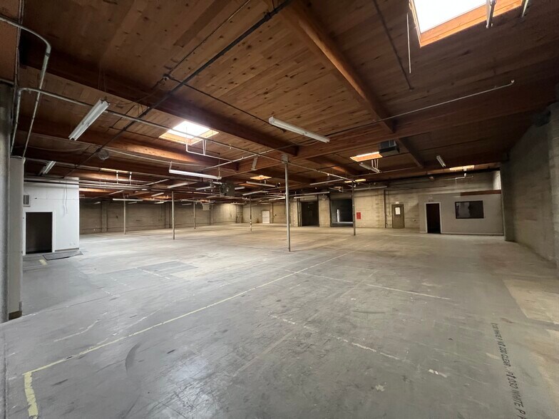 More Photos Of 3571 S 300 W, Salt Lake City Warehouse For Lease