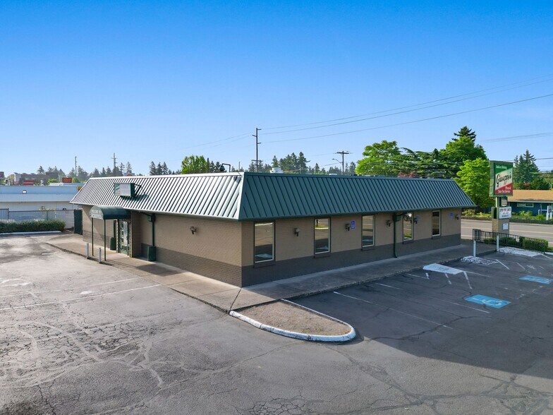 More Photos Of 17937 SE Stark St, Portland General Retail For Sale