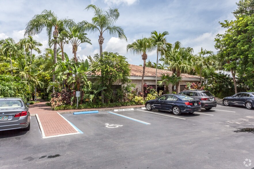 More Photos Of 7315 SW 87th Ave, Miami Office For Lease