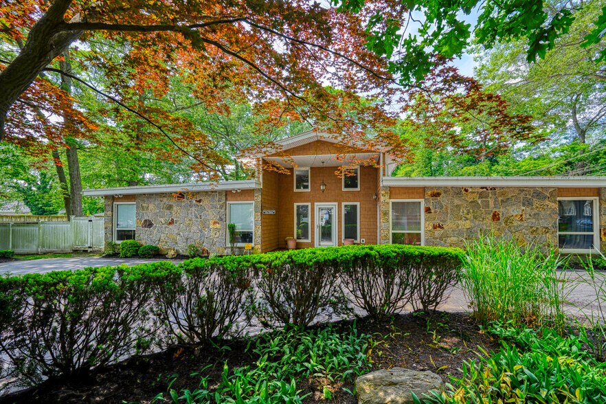 More Photos Of 10 Hunter Ave, Miller Place Office Residential For Sale