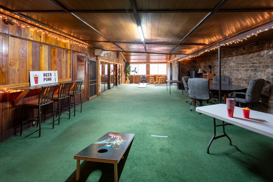 More Photos Of 608 N Chestnut St, Derry Restaurant For Sale