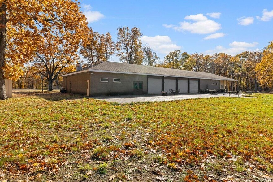 More Photos Of 52 Nestle Dr, Fulton Lodge Meeting Hall For Sale