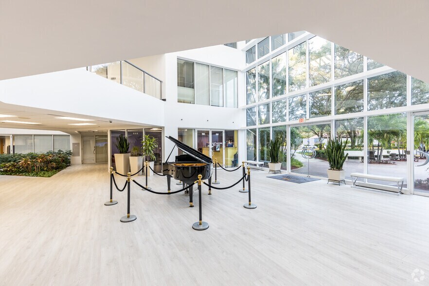 More Photos Of 580 Village Blvd, West Palm Beach Medical For Lease