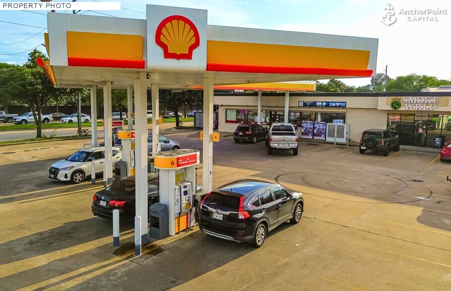 More Photos Of 3207 Greenhouse Rd, Katy Service Station For Sale