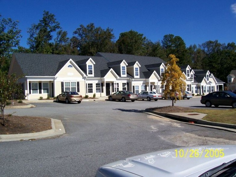 Primary Photo Of 8308-8312 Office Park Dr, Douglasville Medical For Sale