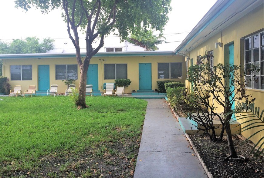 More Photos Of 615-713 NE 3rd St, Hallandale Beach Apartments For Sale