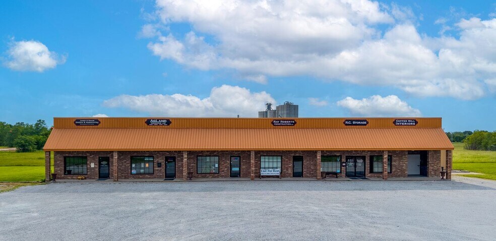 More Photos Of 19095 S 125 Hwy, Fairland General Retail For Sale