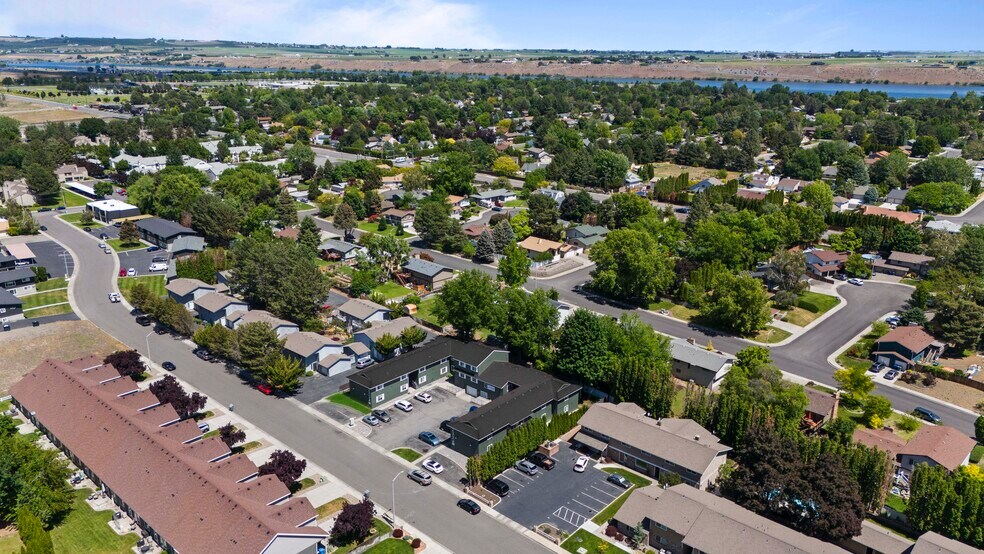 More Photos Of 2324 Hood Ave, Richland Apartments For Sale