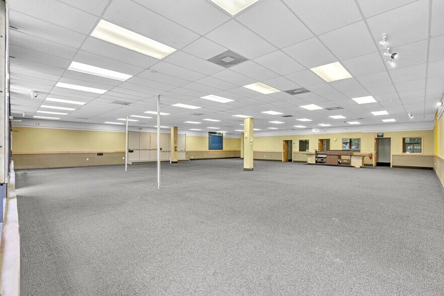 More Photos Of 2424 N St Rd 7, Fort Lauderdale Unknown For Lease