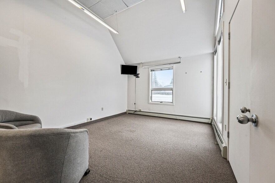 More Photos Of 177 Main St, Gorham Bank For Sale