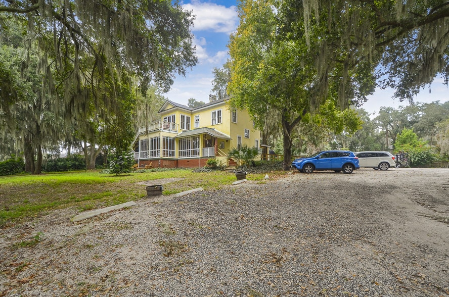 More Photos Of 620 N Tubb St, Oakland Specialty For Sale