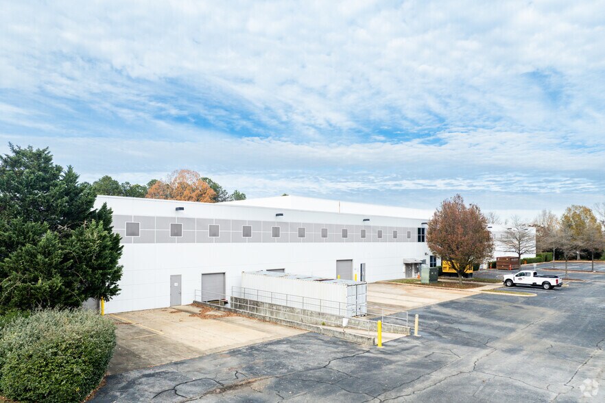 More Photos Of 500 Studio Dr, Virginia Beach Office For Lease