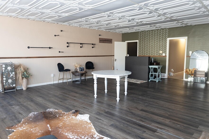 More Photos Of 113 Broadway St, Carson Storefront For Sale