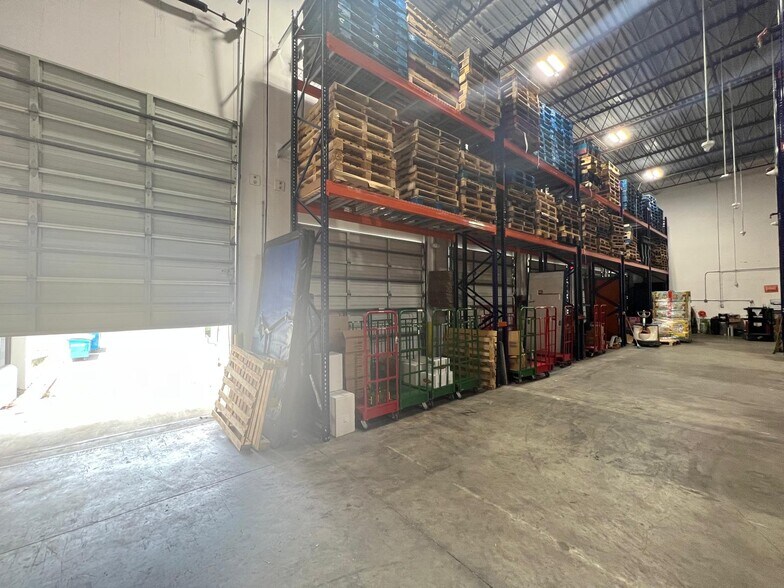More Photos Of 2525 Davie Rd, Davie Warehouse For Lease