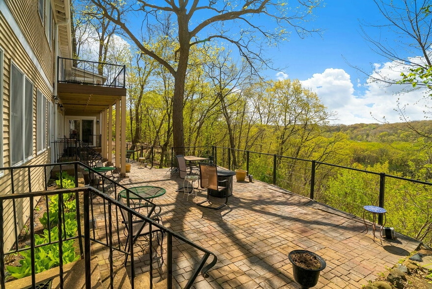 More Photos Of 305 River St, Osceola Hospitality For Sale