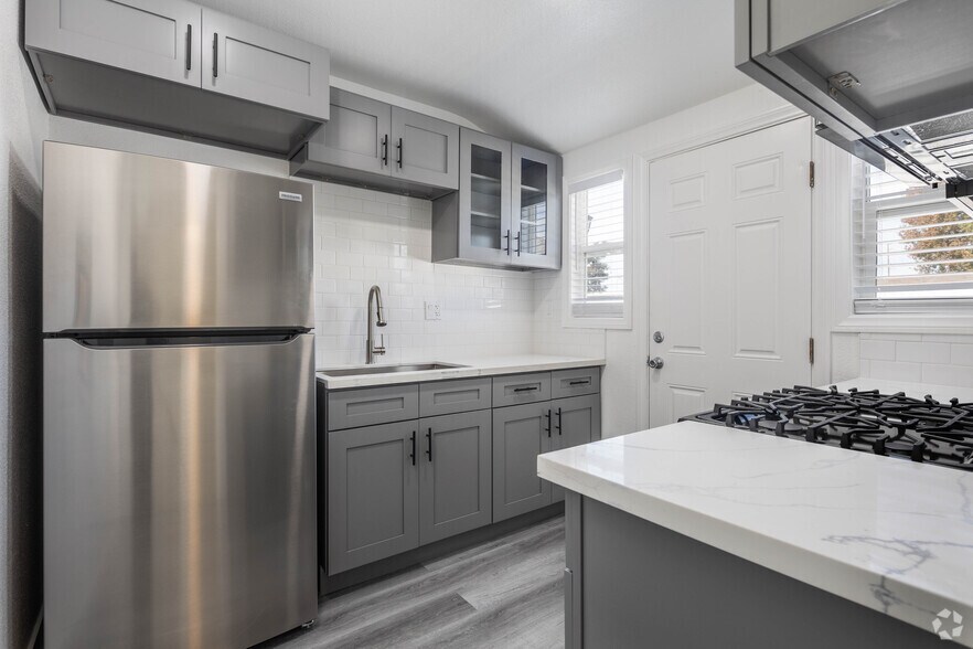 More Photos Of 19131-19161 Delaware St, Huntington Beach Apartments For Sale