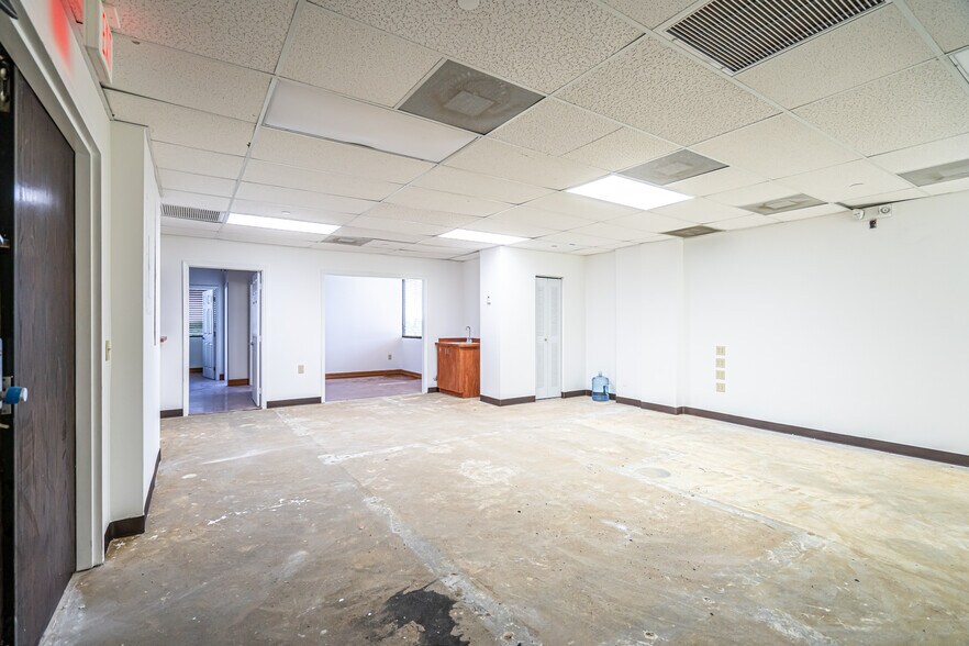 More Photos Of 3702 Washington St, Hollywood Medical For Lease