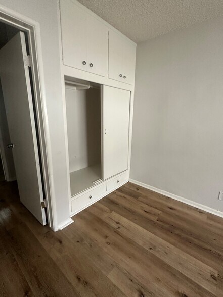 More Photos Of 212 E Tamarack Ave, Inglewood Apartments For Sale