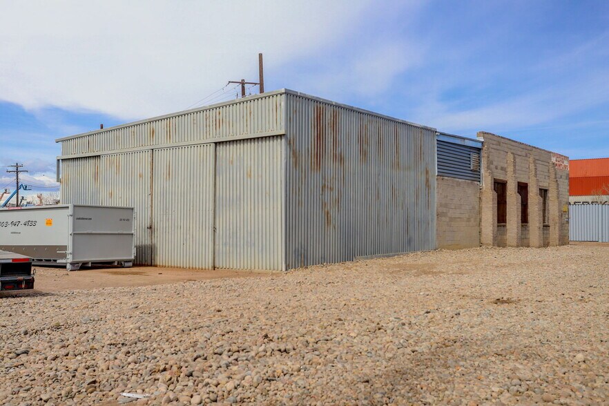 More Photos Of 5320 Cook St, Denver Warehouse For Lease