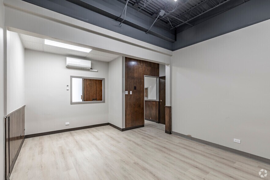 More Photos Of 6836 San Pedro Ave, San Antonio Office For Lease