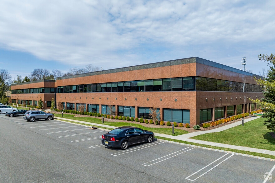 Primary Photo Of 11 Philips Pky, Montvale Office For Sale
