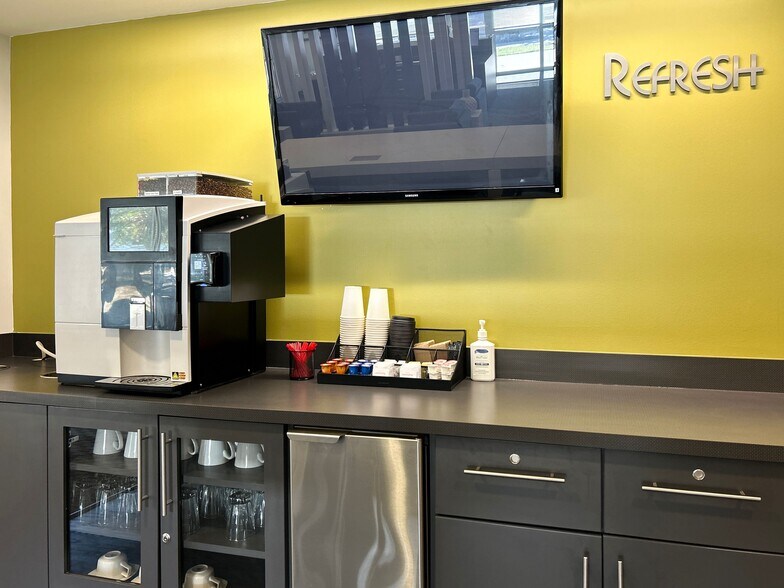 More Photos Of 1240-1250 Winnowing Way, Mount Pleasant Coworking Space